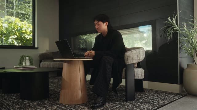 launch video frame